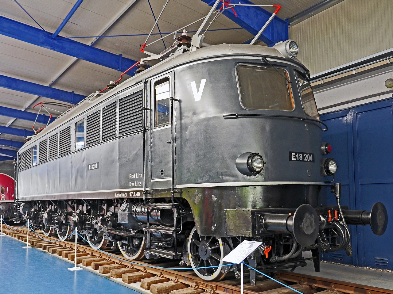 履帶吊車租賃價(jià)格解析，影響因素及費(fèi)用探討
